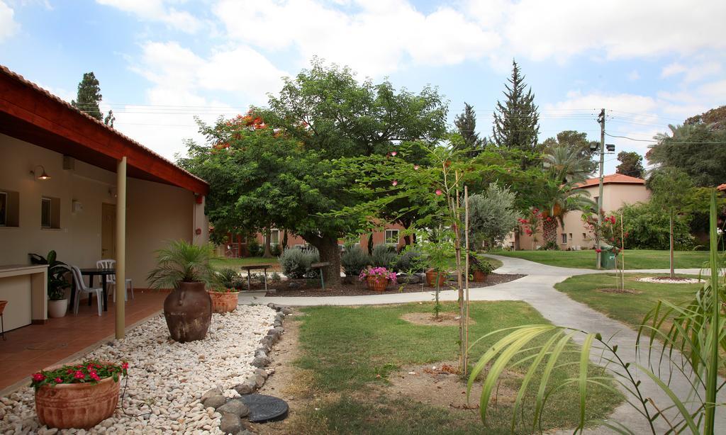 Shaar Hagolan Kibbutz Country Lodging Zewnętrze zdjęcie